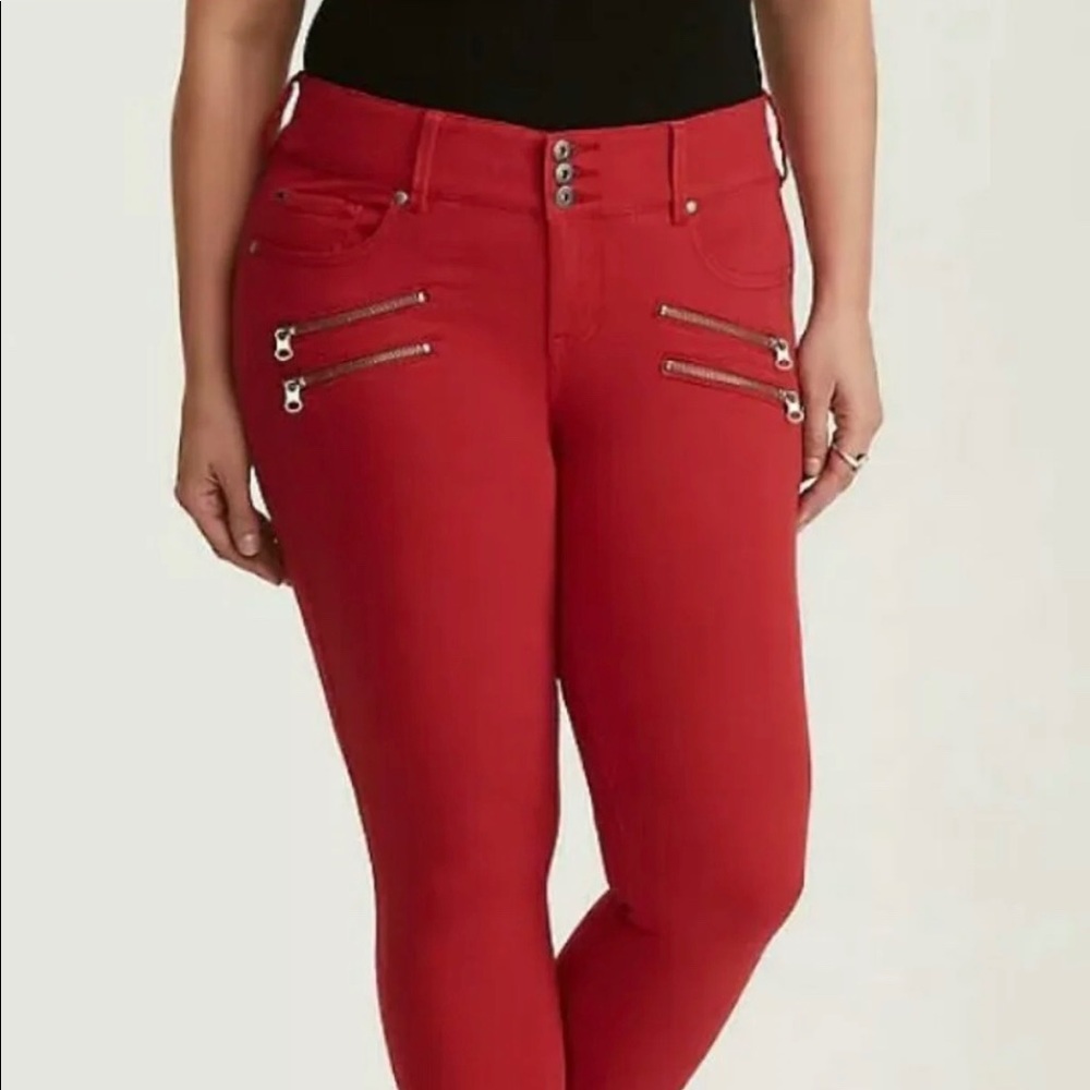Torrid red side pocket zip button up jegging jeans